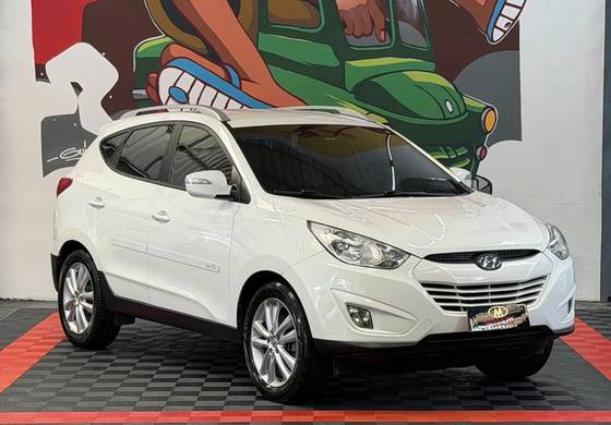 HYUNDAI IX35 2.0 MPFI GLS 16V FLEX 4P AUTOMÁTICO HYUNDAI IX35 2.0 MPFI GLS 16V FLEX 4P AUTOMÁTICO